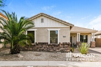 Building Photo - 4558 E Loma Vista St