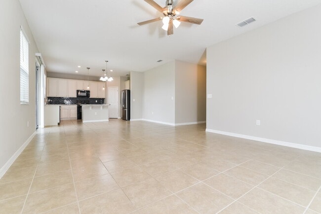 Building Photo - 3231 Bayou Ln