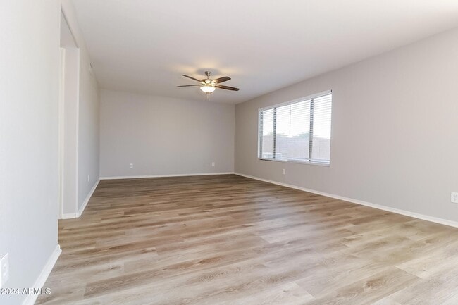 Building Photo - 16228 N 160th Ave