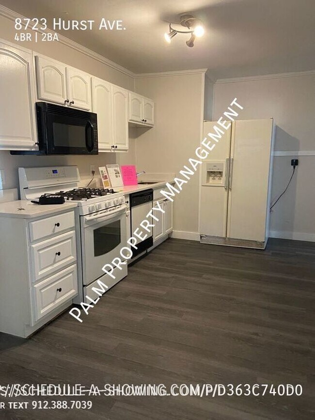 Building Photo - Cute 4 bedroom, 2 bathroom single family h...