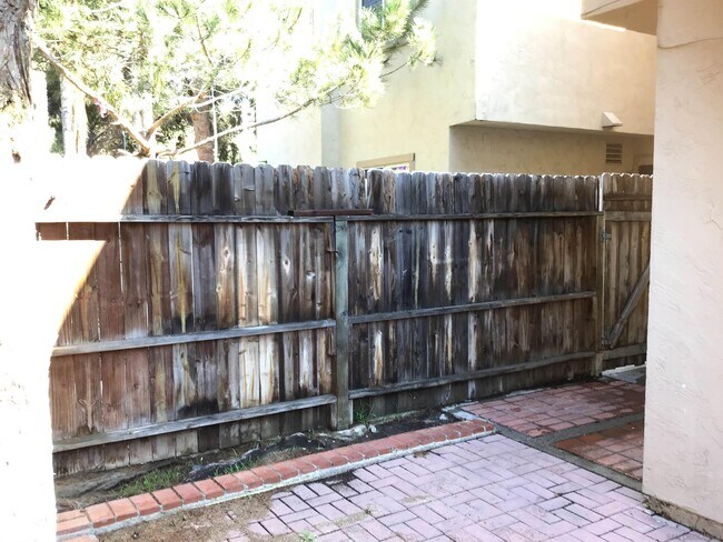 Foto del edificio - 3576 Del Sol Blvd