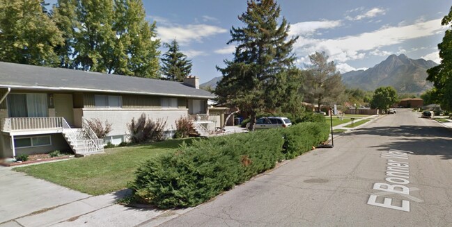 Building Photo - 1219 East Bonner Way