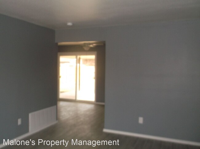 Building Photo - 3 br, 1.5 bath House - 4312 Spiva Dr
