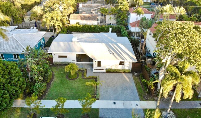 Foto del edificio - 620 NE 17th Terrace