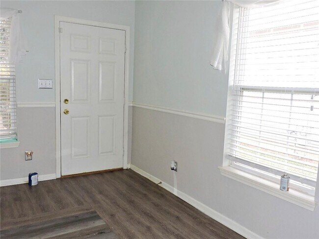 Building Photo - 8122 Corktree Dr