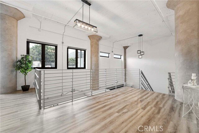 Building Photo - 330 W 11th St