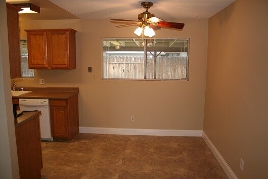 Foto del edificio - 3509 Cardamon Dr