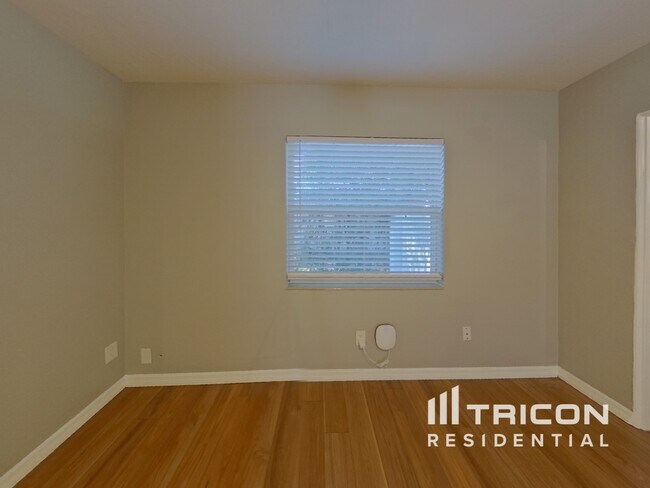 Foto del edificio - 5046 10th St N
