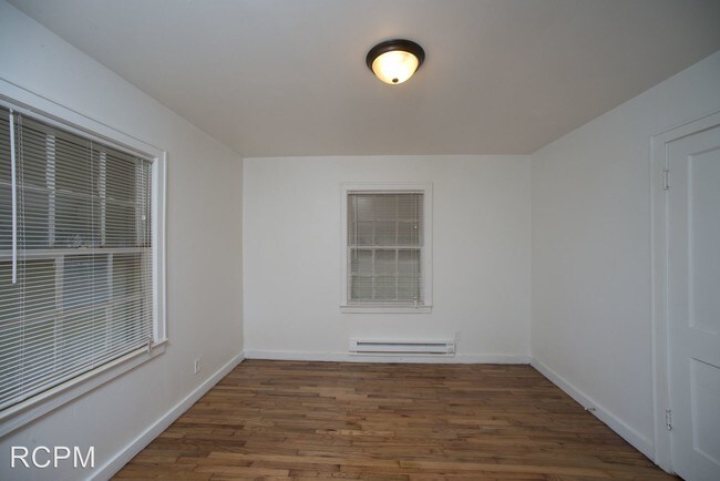 Building Photo - 2 br, 1 bath House - 200 Delaware Circle NW