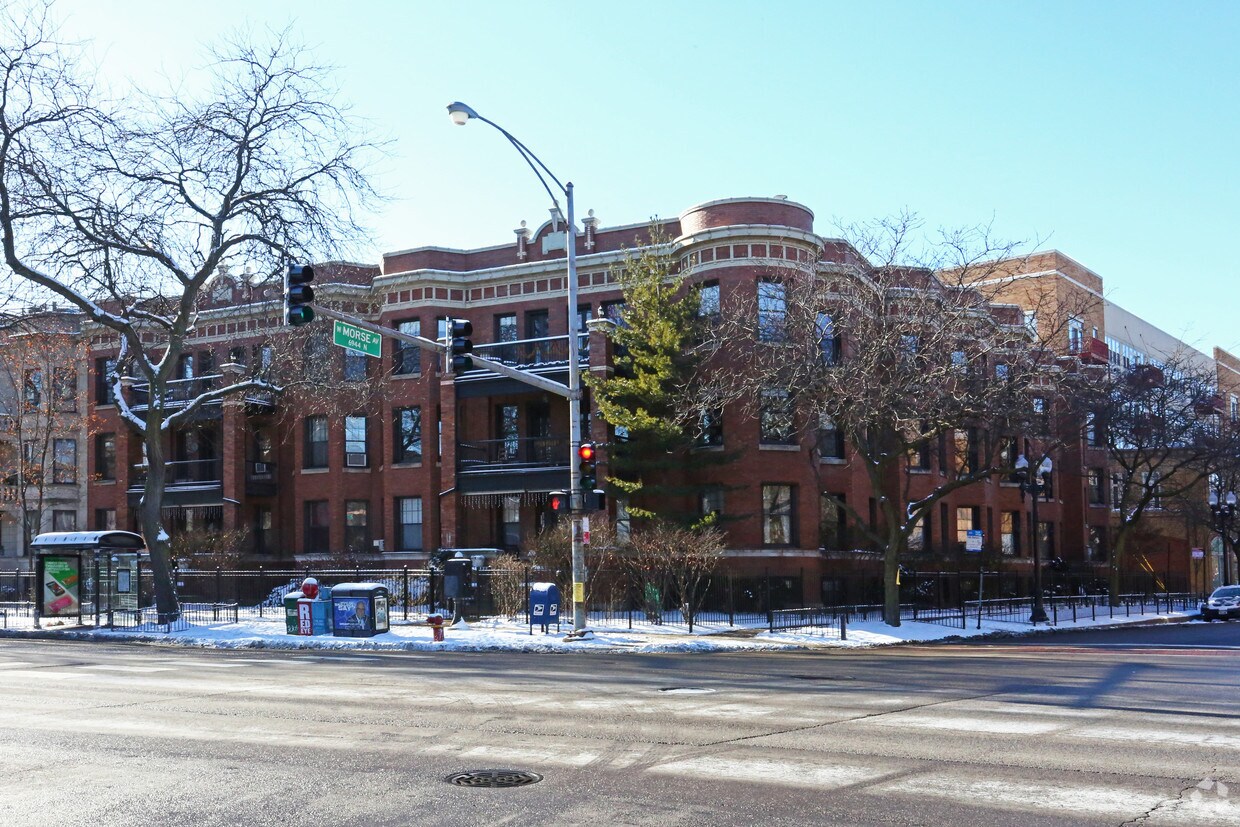 Primary Photo - 6928 N Sheridan Rd