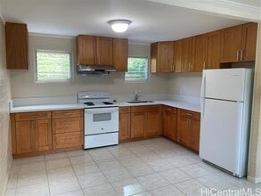 Building Photo - 2956 Varsity Cir