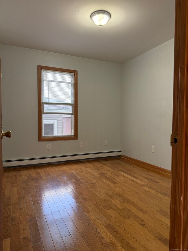 Foto del edificio - 154 Charles St