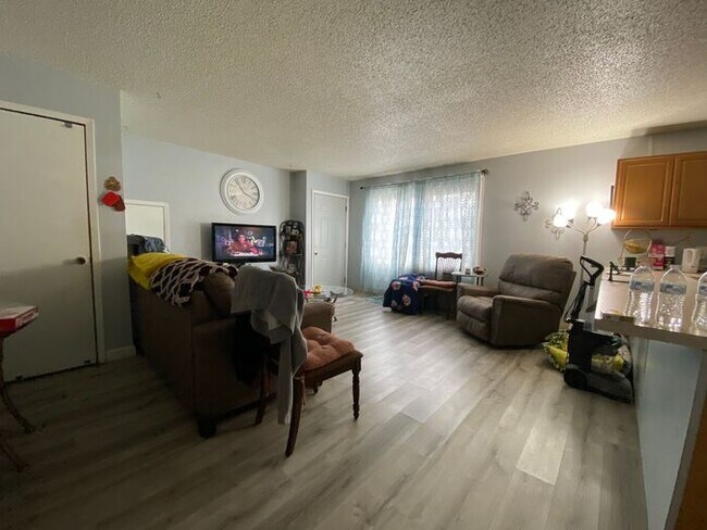 Foto del edificio - $1,095 | 2 Bed, 1 Bath Apartment | Pets Negotiable* | Available for August 1st 2026 Move In!