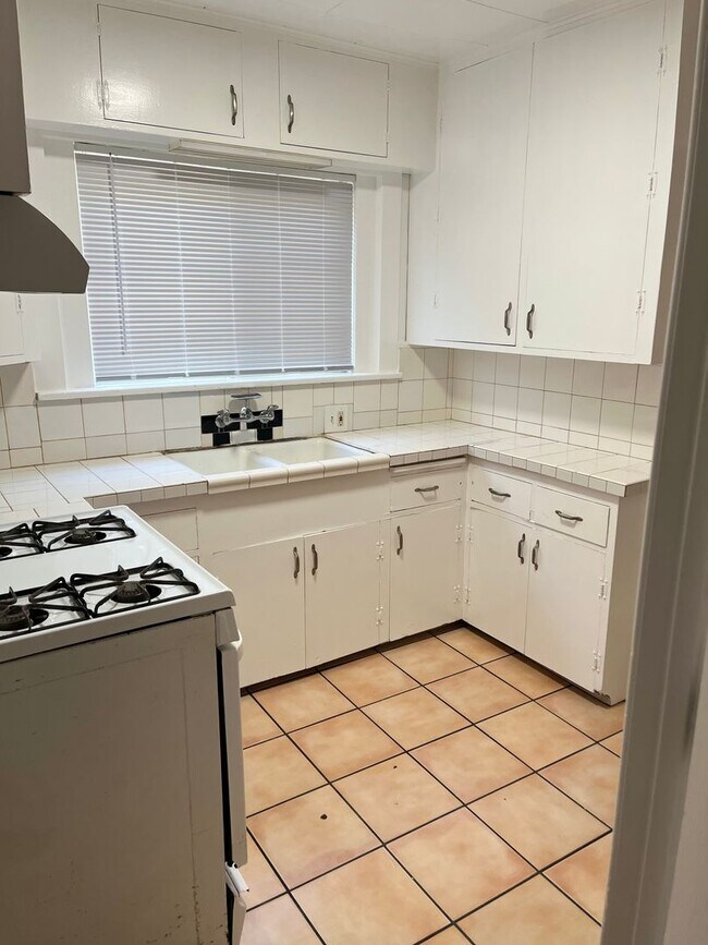 Foto del edificio - 4366-4368 Felton St