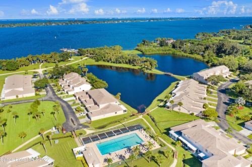 2 private lakes and Indian River view - 174 Maritime Pl