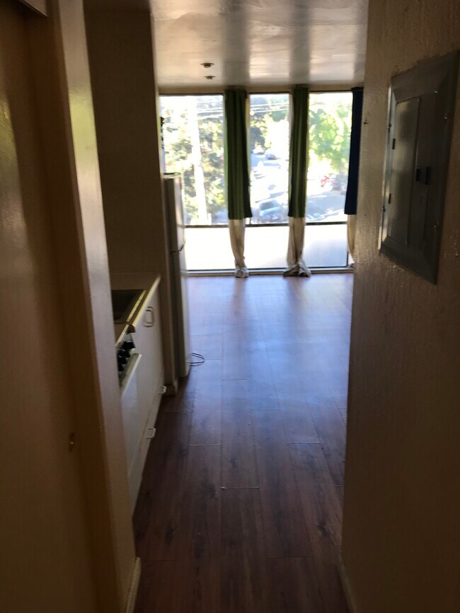 Foto del edificio - 287 Monte Vista Ave