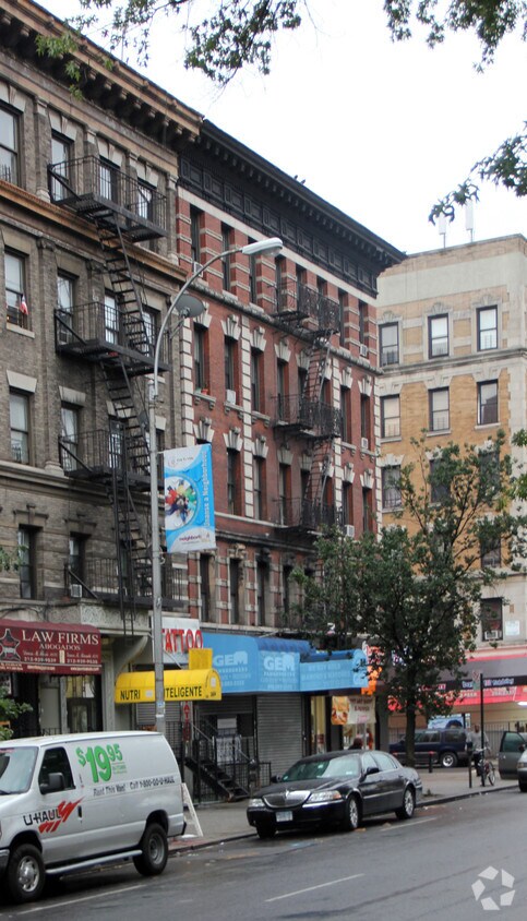 Side View on Broadway - 3600-3602 Broadway