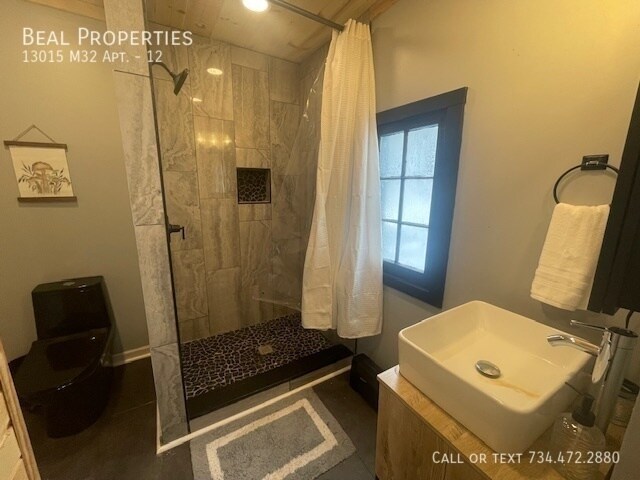 Building Photo - 13015 M32 Apt.-12