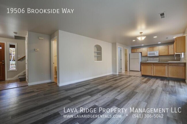 Building Photo - 19506 Brookside Way