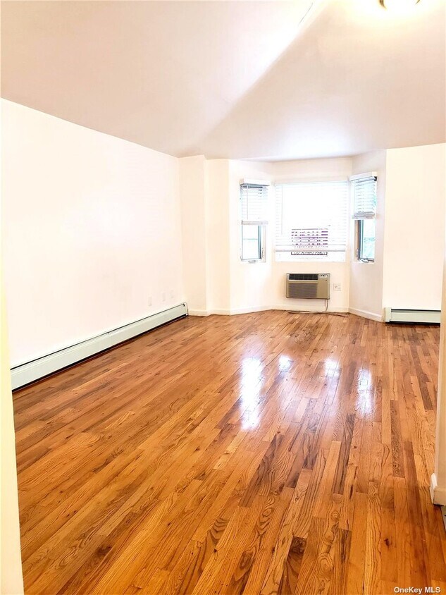 Foto principal - 93-15-93-91 91st Ave
