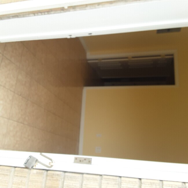 Foto del edificio - 23-88-88 24th St