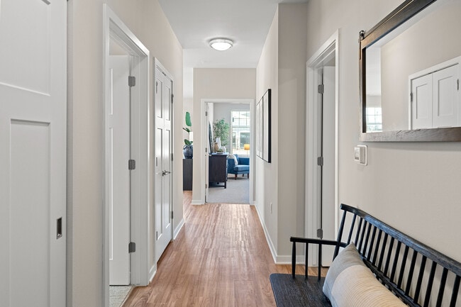 Temporadas en Grafton Hallway - Seasons at Grafton