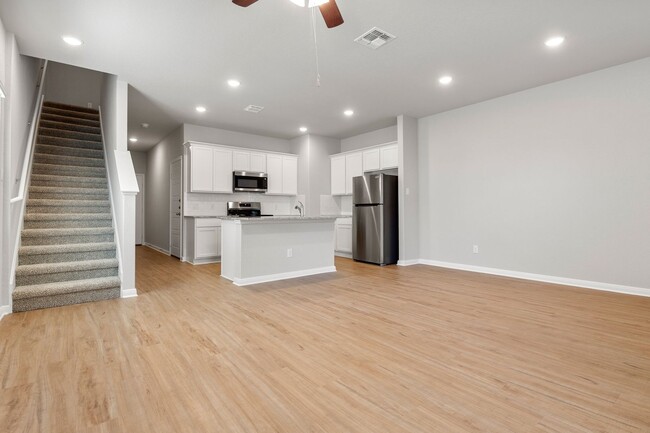 Building Photo - Brand New Duplex in St Hedwig!!!