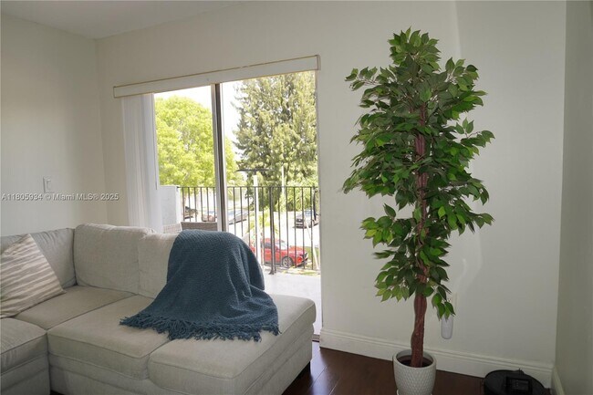 Foto del edificio - 1221 SW 122nd Ave
