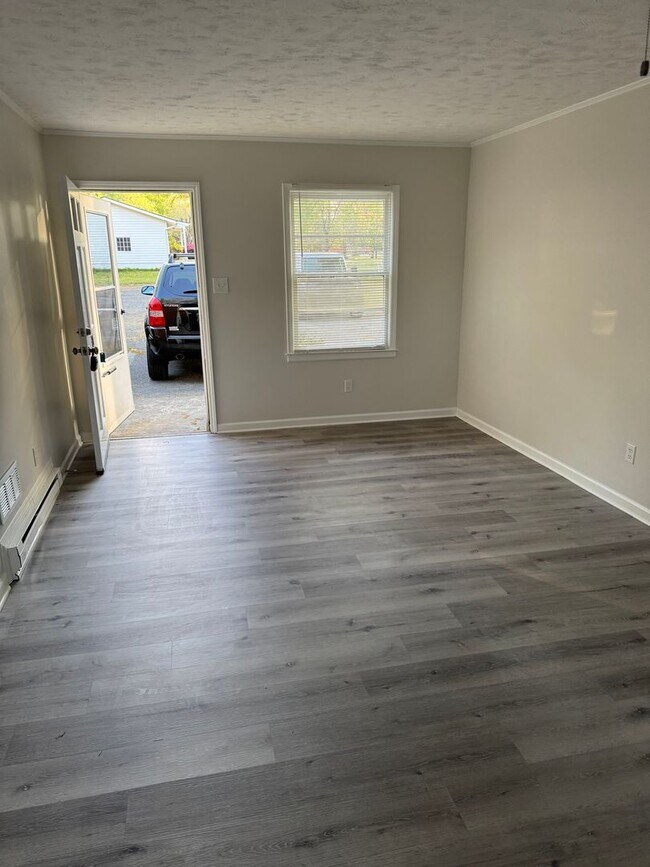 Foto del edificio - Updated One Bedroom Apartment in Matthews