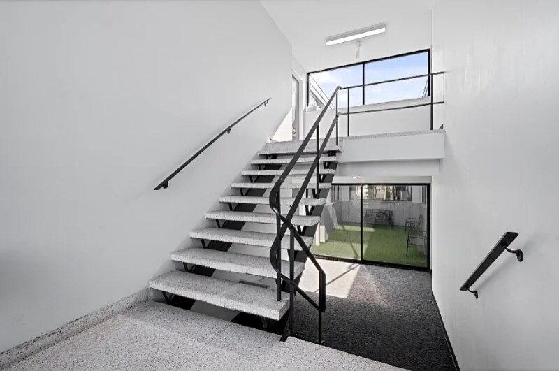 Foto principal - 2945 W Peterson Ave