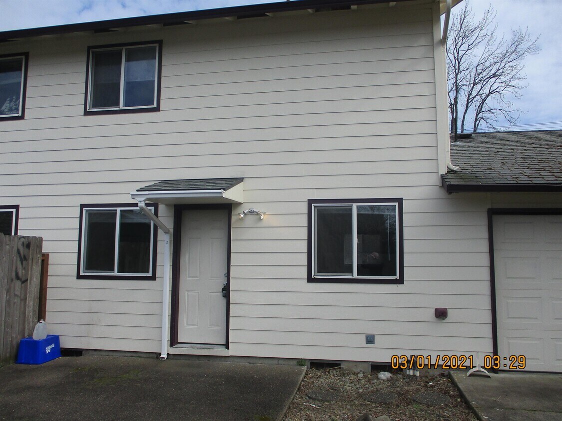 Foto principal - 1244 N Park Ave
