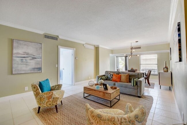 Building Photo - 3230 S Ocean Blvd