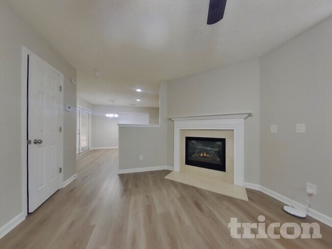 Foto del edificio - 218 Osmanthus Way