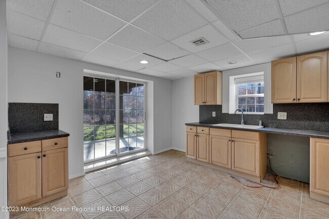 Foto del edificio - 246 E Veterans Hwy