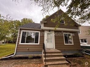 Building Photo - 405 Niagara Rd