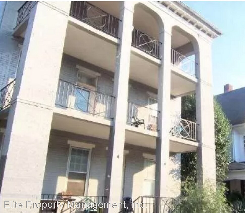 Foto principal - 3 br, 1 bath House - 1108 W King St. Apt 1E