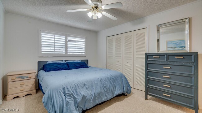 Foto del edificio - 6777 Winkler Rd