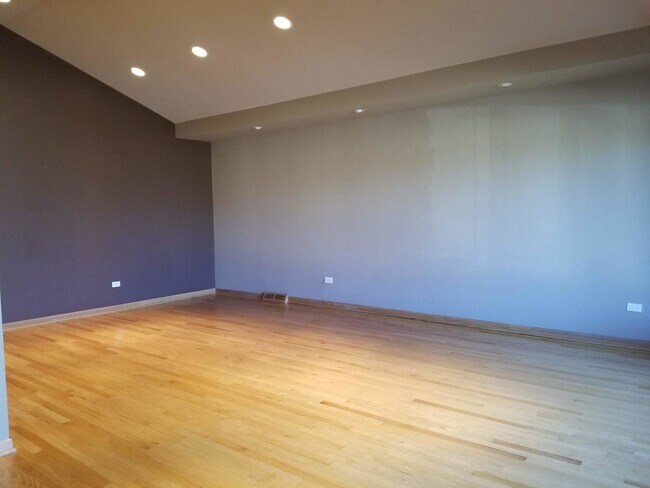Foto del edificio - 8548 N Overhill Ave