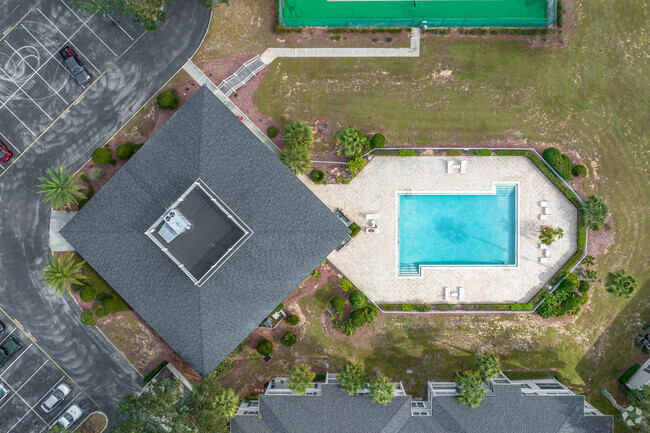 Clubhouse/Pool - Southern Dunes Apartments