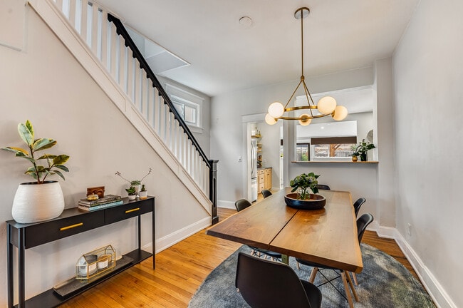 Building Photo - 2635 Bryant St