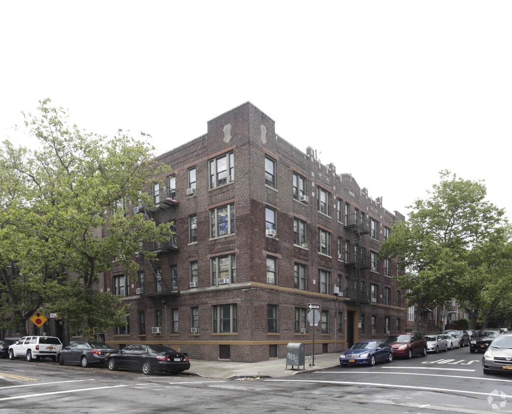 Primary Photo - 974 46th St