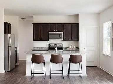 Building Photo - 166 Verona Dr NW