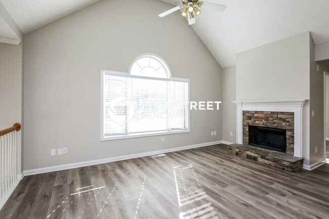 Building Photo - 3 Bedroom Pet-Friendly Home in CARTERSVILL...