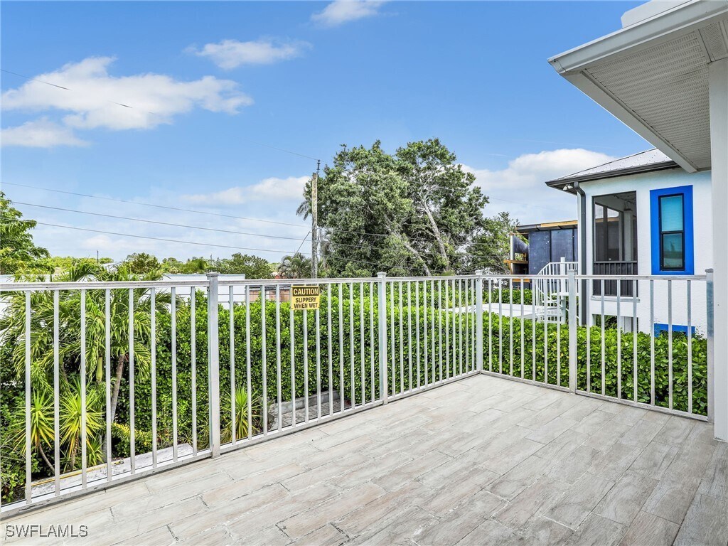 Foto principal - 3037 Lunar St