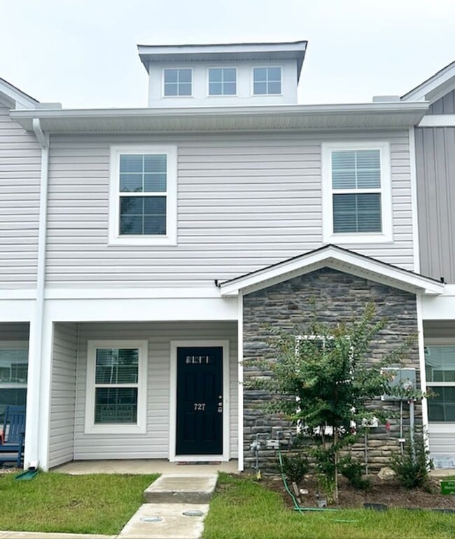 Building Photo - 727 Wild Duck Ln