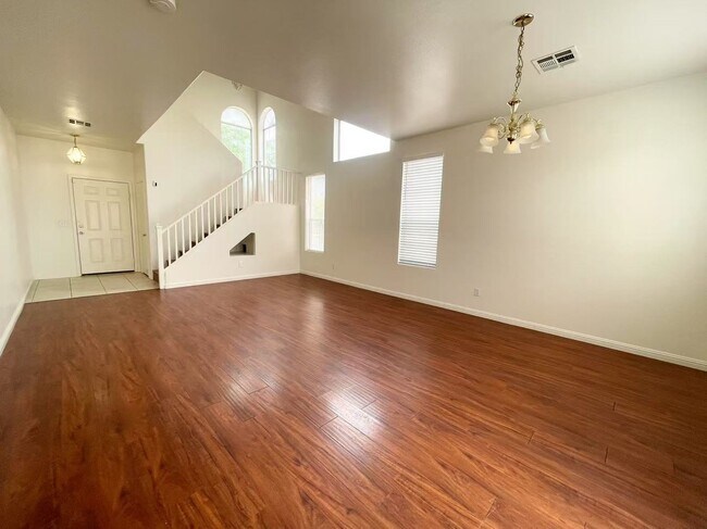 Foto del edificio - 5936 Wood Petal St