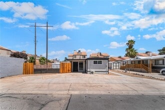 Building Photo - 5402 Tahoe Dr