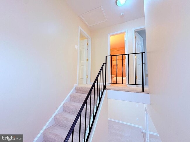 Building Photo - 15068 Catbrier Ct