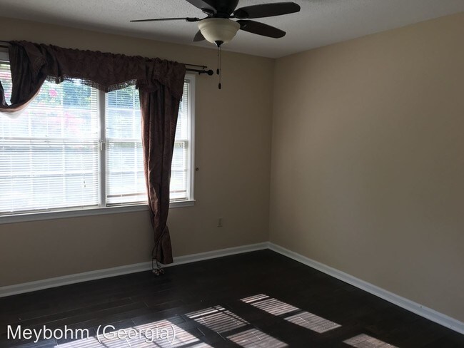 Building Photo - 4 br, 3 bath House - 813 Quail Court