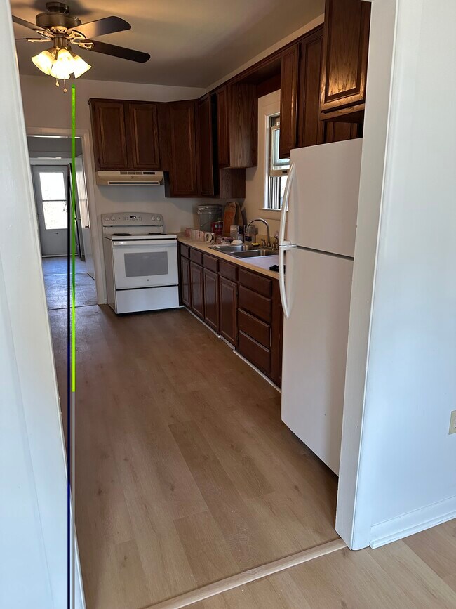 Foto del edificio - 1344 Newport Rd